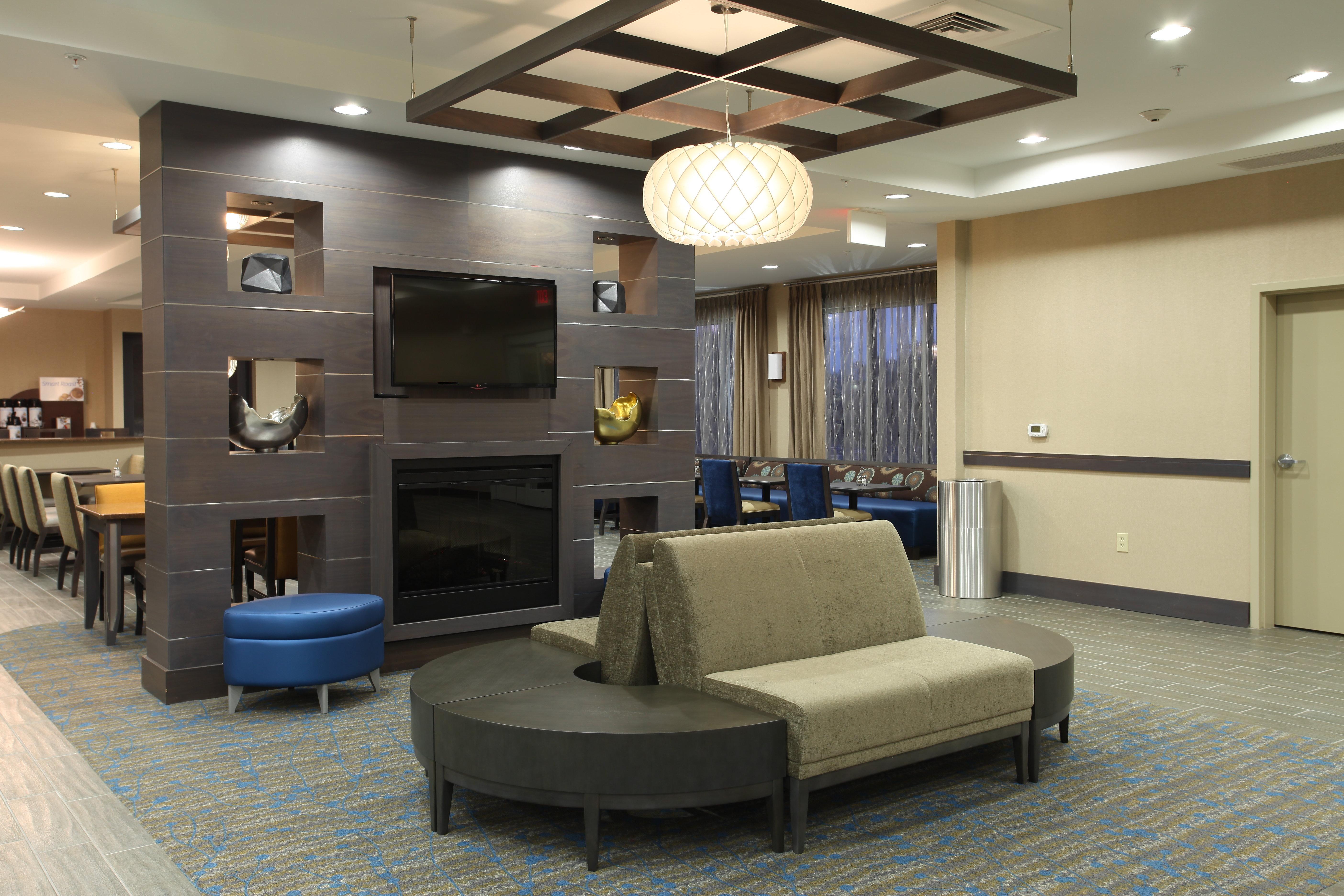 Holiday Inn Express Hotel & Suites Goldsboro - Base Area By Ihg Exterior foto