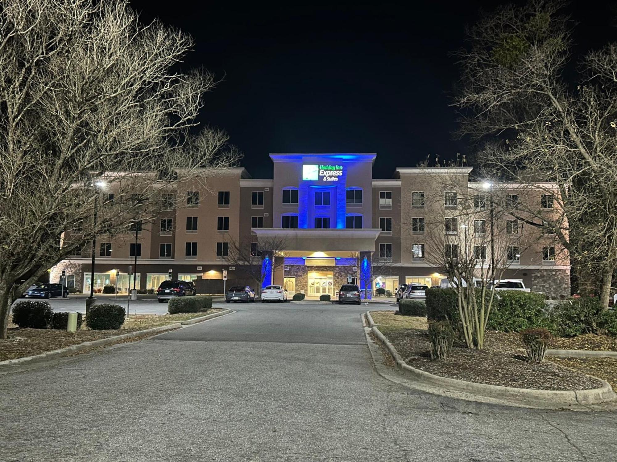 Holiday Inn Express Hotel & Suites Goldsboro - Base Area By Ihg Exterior foto