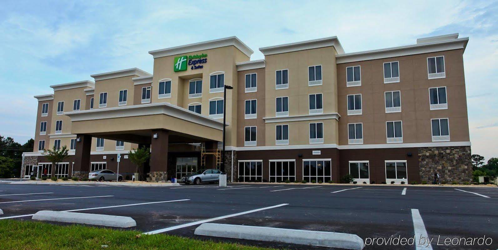 Holiday Inn Express Hotel & Suites Goldsboro - Base Area By Ihg Exterior foto
